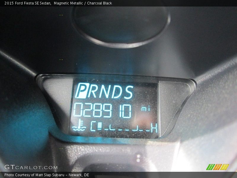 Magnetic Metallic / Charcoal Black 2015 Ford Fiesta SE Sedan