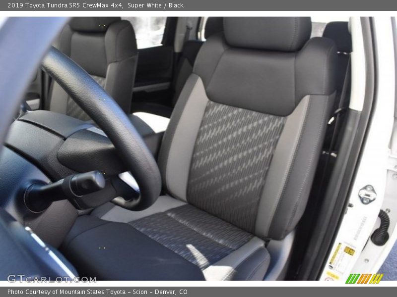 Super White / Black 2019 Toyota Tundra SR5 CrewMax 4x4