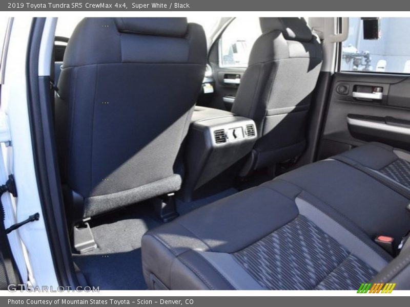 Super White / Black 2019 Toyota Tundra SR5 CrewMax 4x4