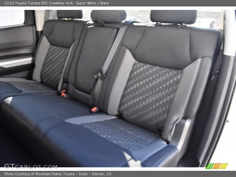 Super White / Black 2019 Toyota Tundra SR5 CrewMax 4x4