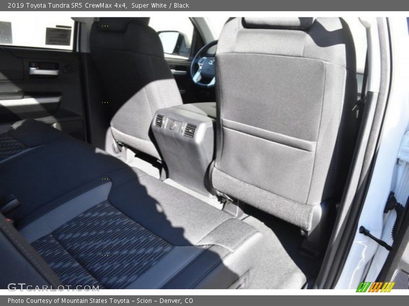 Super White / Black 2019 Toyota Tundra SR5 CrewMax 4x4