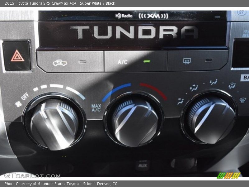 Super White / Black 2019 Toyota Tundra SR5 CrewMax 4x4