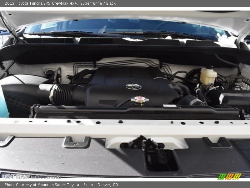 Super White / Black 2019 Toyota Tundra SR5 CrewMax 4x4