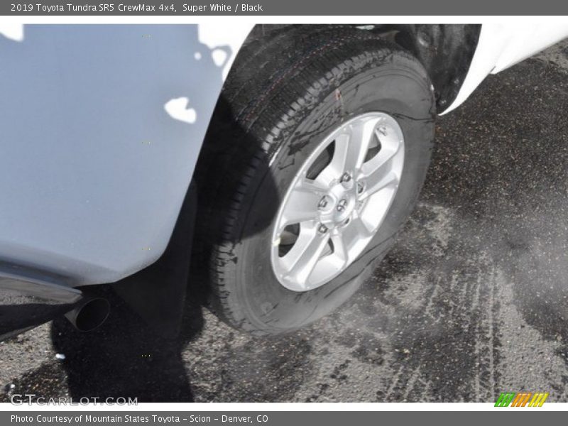 Super White / Black 2019 Toyota Tundra SR5 CrewMax 4x4