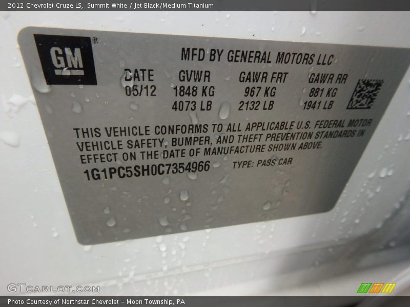 Summit White / Jet Black/Medium Titanium 2012 Chevrolet Cruze LS