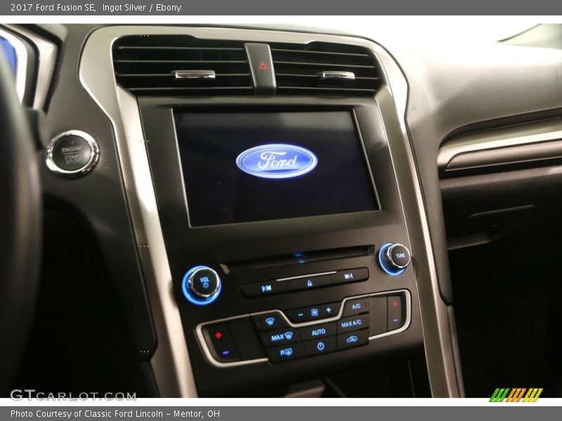 Ingot Silver / Ebony 2017 Ford Fusion SE