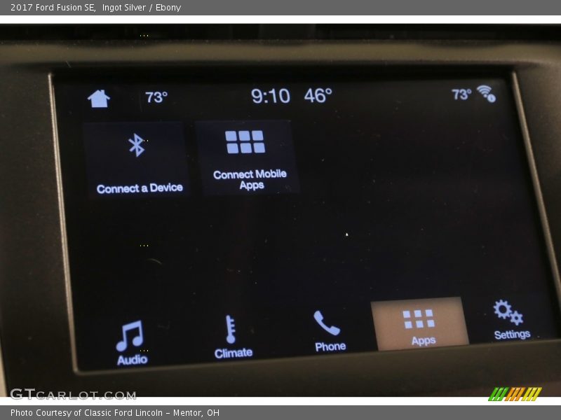 Ingot Silver / Ebony 2017 Ford Fusion SE