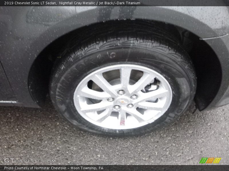 Nightfall Gray Metallic / Jet Black/­Dark Titanium 2019 Chevrolet Sonic LT Sedan