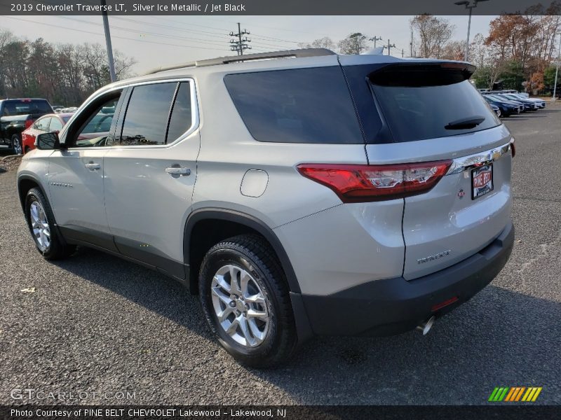 Silver Ice Metallic / Jet Black 2019 Chevrolet Traverse LT