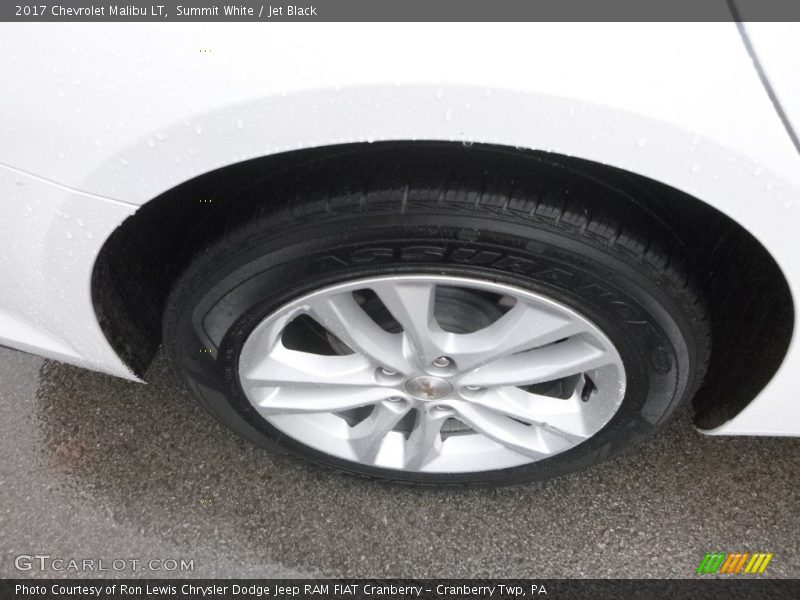 Summit White / Jet Black 2017 Chevrolet Malibu LT