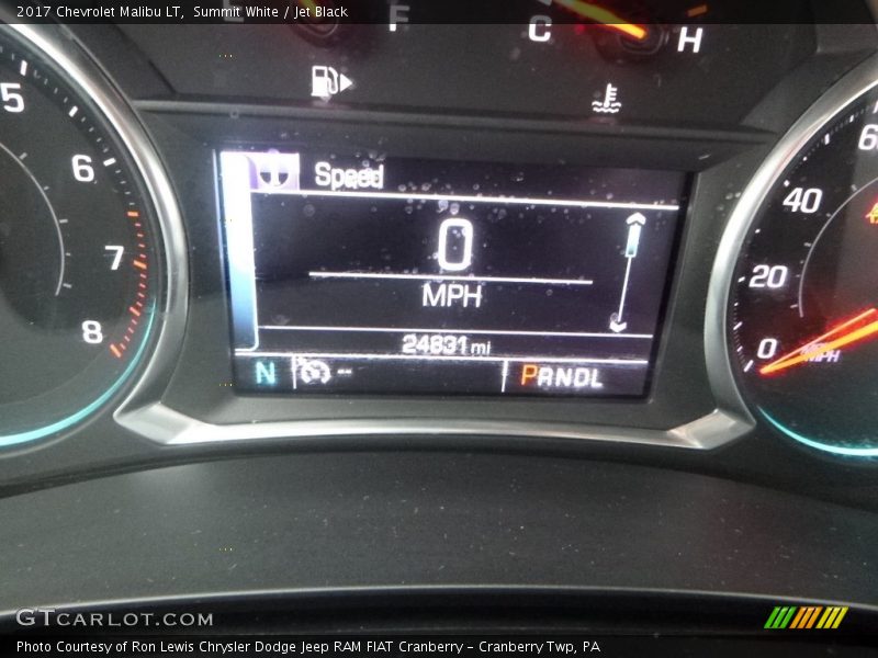 Summit White / Jet Black 2017 Chevrolet Malibu LT