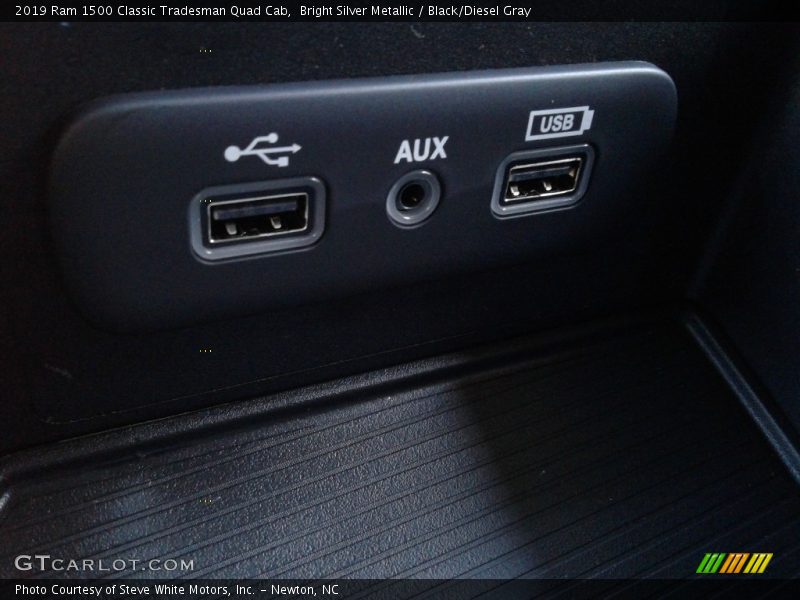 Bright Silver Metallic / Black/Diesel Gray 2019 Ram 1500 Classic Tradesman Quad Cab