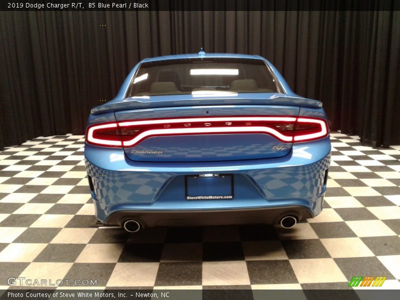 B5 Blue Pearl / Black 2019 Dodge Charger R/T