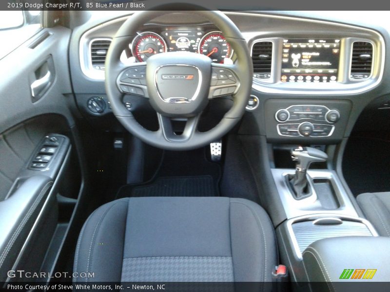 B5 Blue Pearl / Black 2019 Dodge Charger R/T