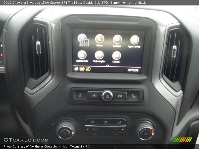 Summit White / Jet Black 2019 Chevrolet Silverado 1500 Custom Z71 Trail Boss Double Cab 4WD