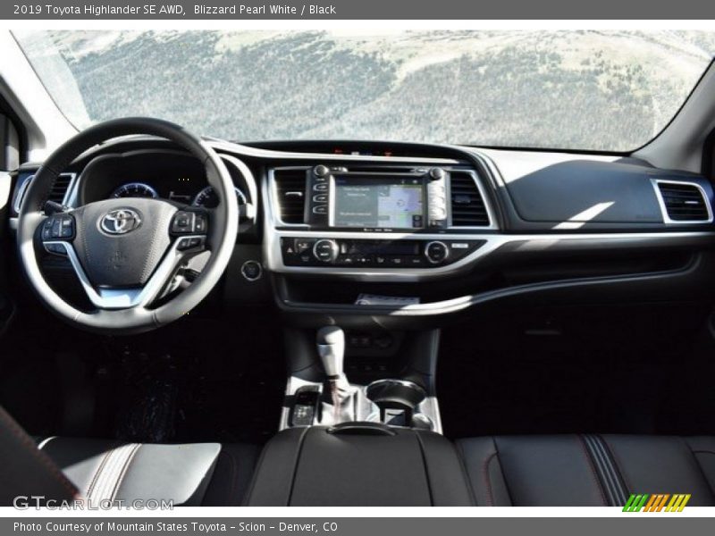 Blizzard Pearl White / Black 2019 Toyota Highlander SE AWD
