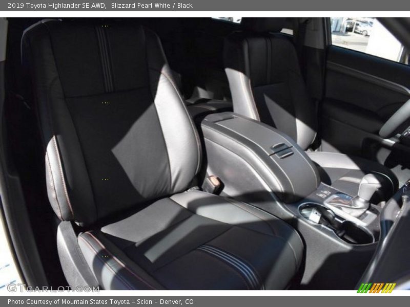 Blizzard Pearl White / Black 2019 Toyota Highlander SE AWD