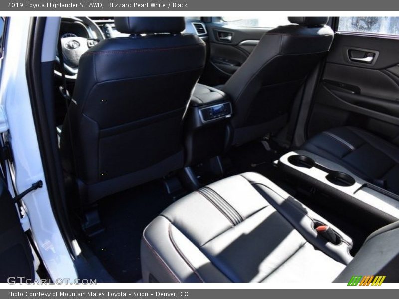 Blizzard Pearl White / Black 2019 Toyota Highlander SE AWD