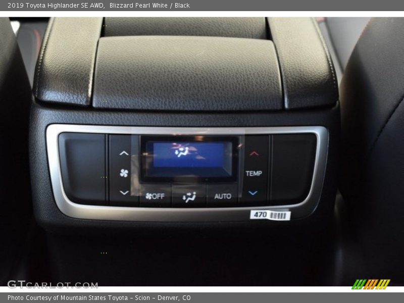 Blizzard Pearl White / Black 2019 Toyota Highlander SE AWD