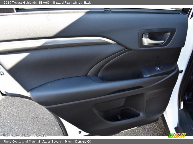 Blizzard Pearl White / Black 2019 Toyota Highlander SE AWD