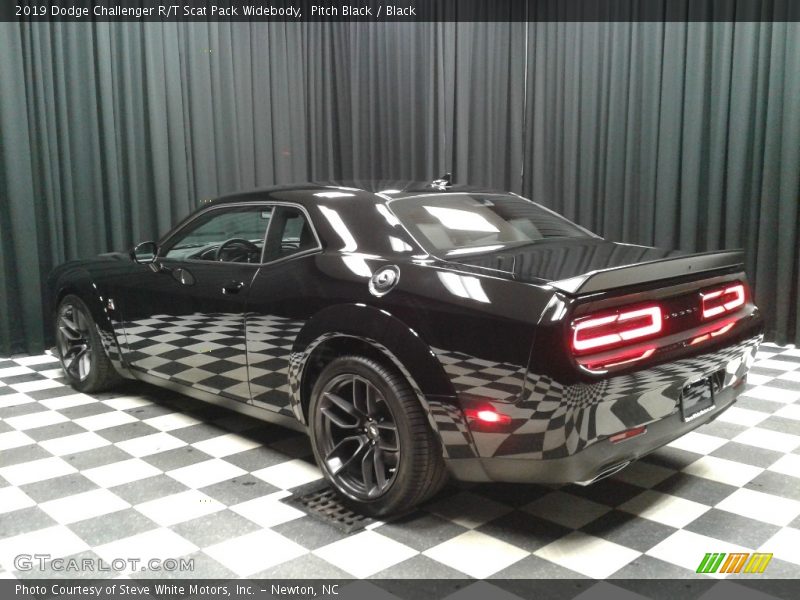 Pitch Black / Black 2019 Dodge Challenger R/T Scat Pack Widebody