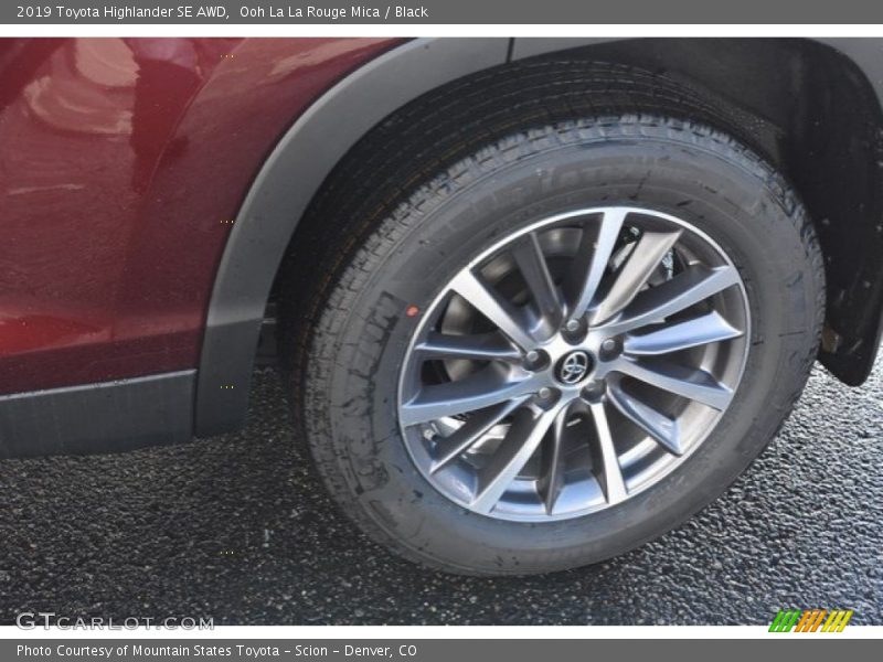 Ooh La La Rouge Mica / Black 2019 Toyota Highlander SE AWD