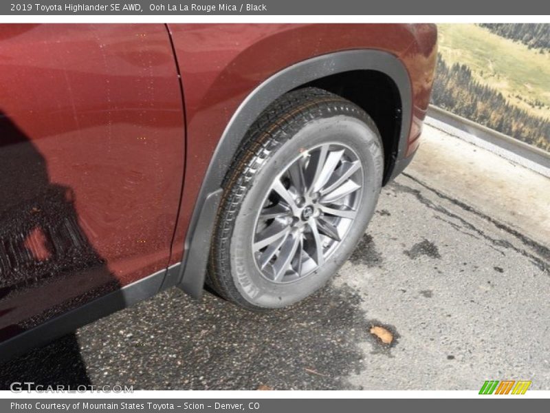 Ooh La La Rouge Mica / Black 2019 Toyota Highlander SE AWD