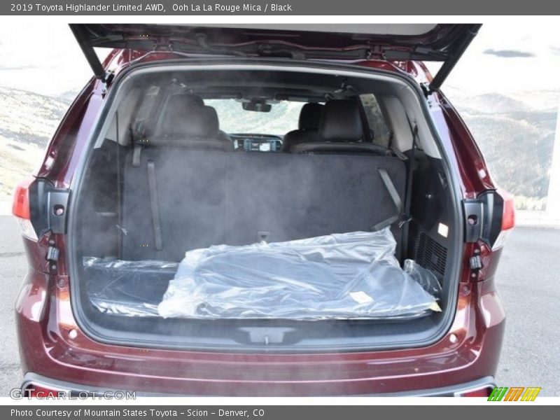 Ooh La La Rouge Mica / Black 2019 Toyota Highlander Limited AWD