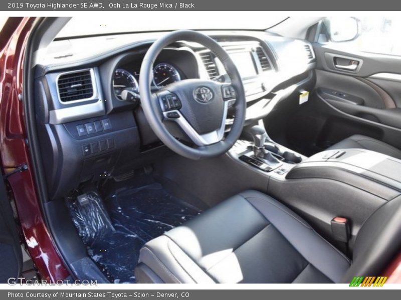 Ooh La La Rouge Mica / Black 2019 Toyota Highlander SE AWD