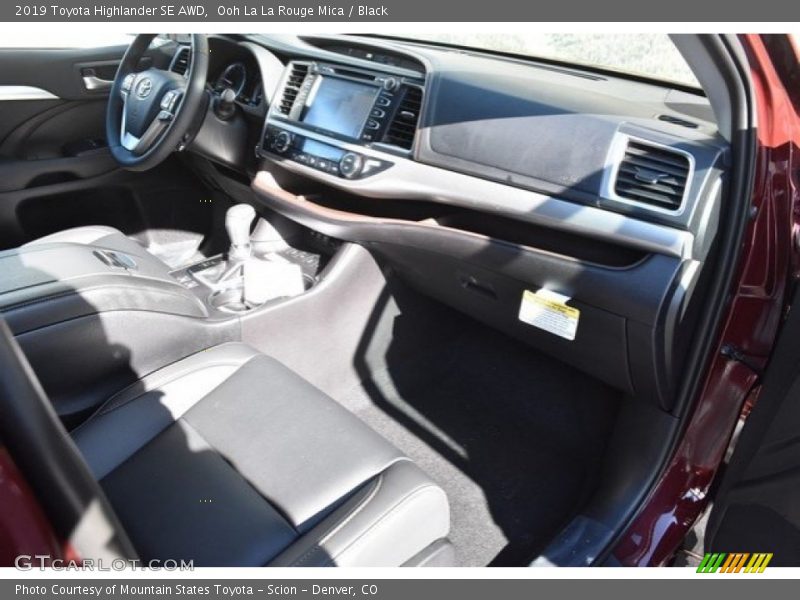 Ooh La La Rouge Mica / Black 2019 Toyota Highlander SE AWD