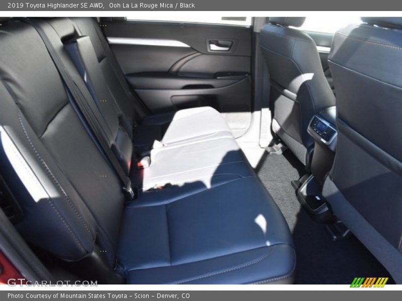 Ooh La La Rouge Mica / Black 2019 Toyota Highlander SE AWD