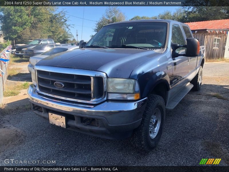 Medium Wedgewood Blue Metallic / Medium Parchment 2004 Ford F250 Super Duty Lariat Crew Cab 4x4