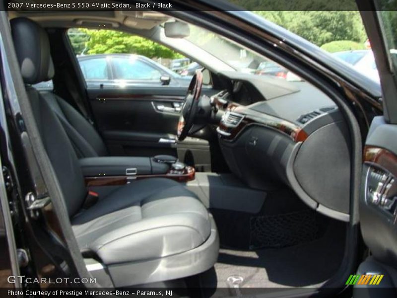 Black / Black 2007 Mercedes-Benz S 550 4Matic Sedan