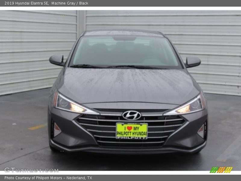 Machine Gray / Black 2019 Hyundai Elantra SE
