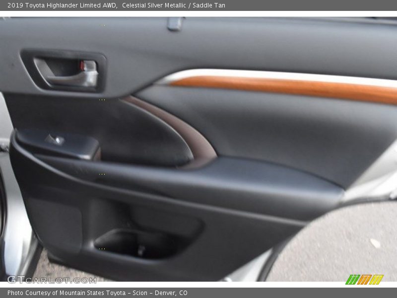 Celestial Silver Metallic / Saddle Tan 2019 Toyota Highlander Limited AWD