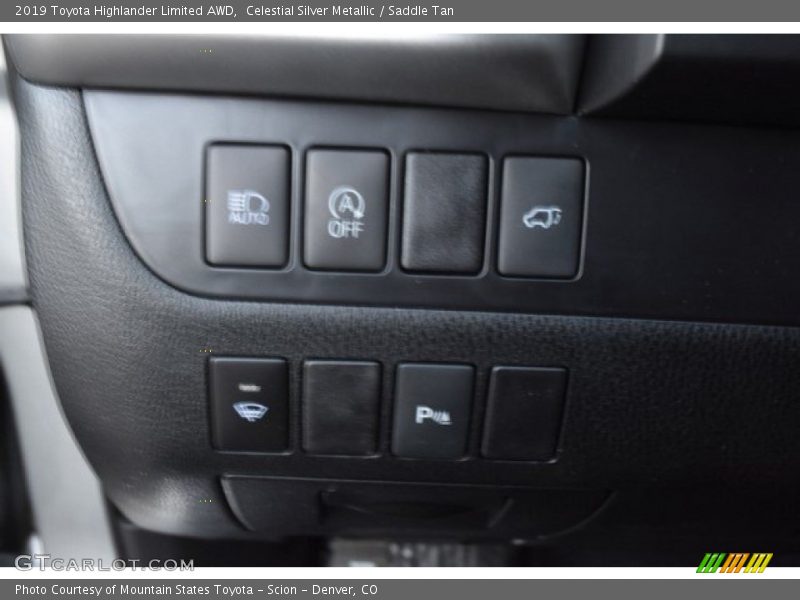 Celestial Silver Metallic / Saddle Tan 2019 Toyota Highlander Limited AWD