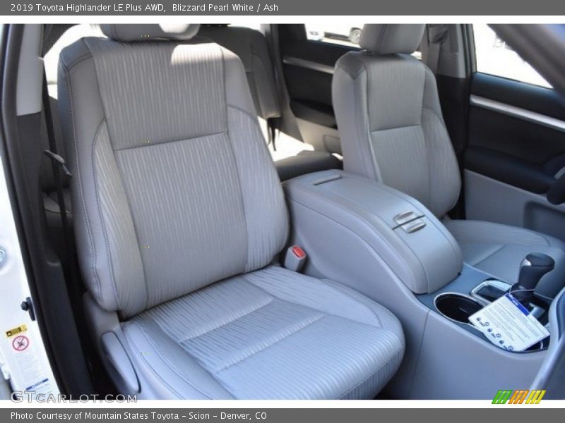 Blizzard Pearl White / Ash 2019 Toyota Highlander LE Plus AWD