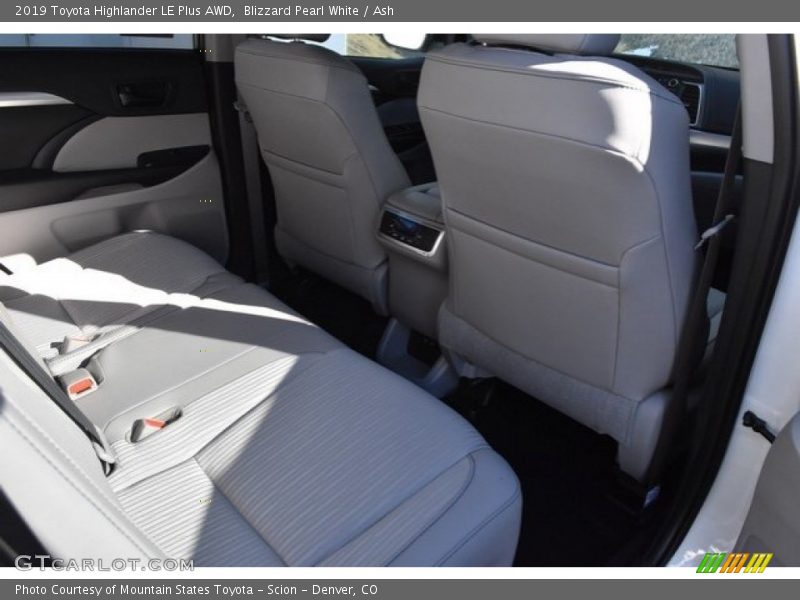 Blizzard Pearl White / Ash 2019 Toyota Highlander LE Plus AWD