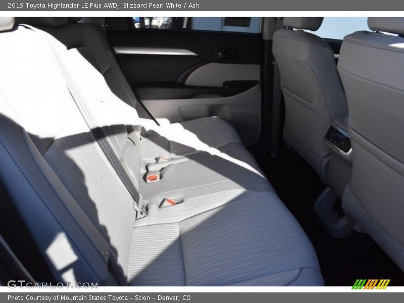 Blizzard Pearl White / Ash 2019 Toyota Highlander LE Plus AWD