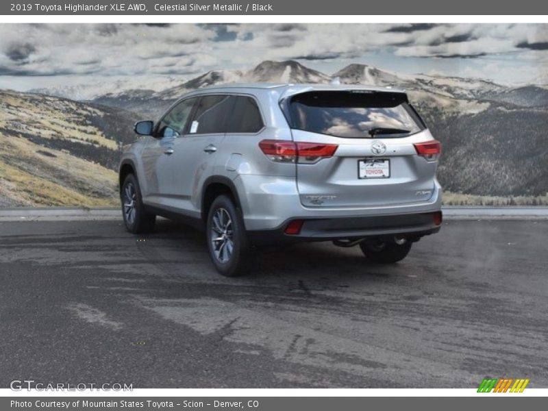 Celestial Silver Metallic / Black 2019 Toyota Highlander XLE AWD