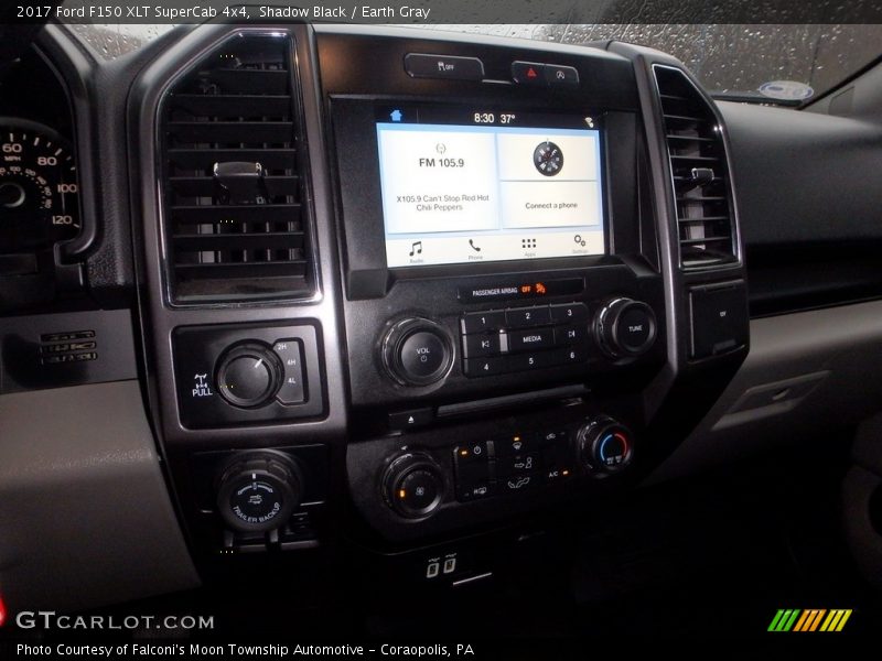 Shadow Black / Earth Gray 2017 Ford F150 XLT SuperCab 4x4