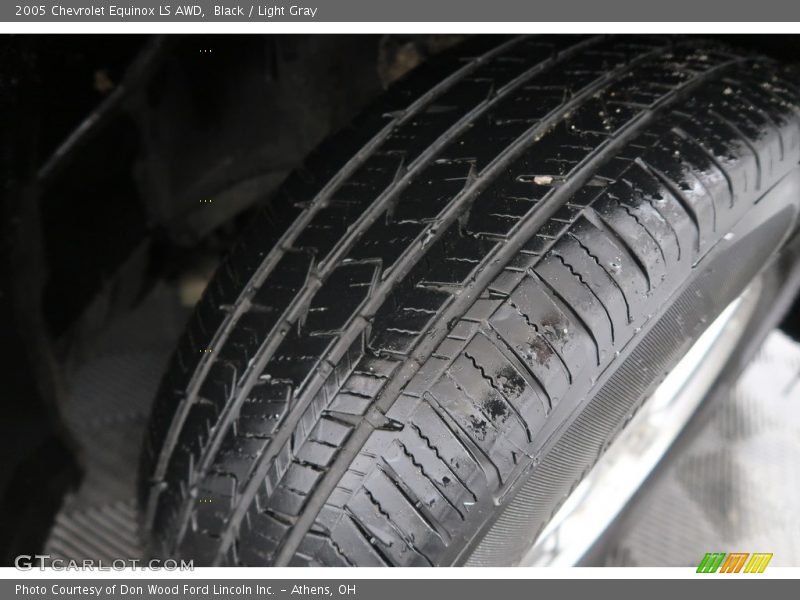 Black / Light Gray 2005 Chevrolet Equinox LS AWD