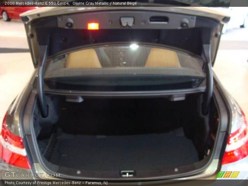 Olivine Gray Metallic / Natural Beige 2010 Mercedes-Benz E 550 Coupe
