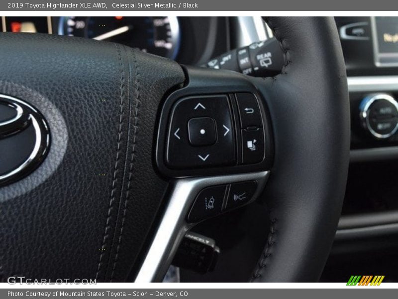 Celestial Silver Metallic / Black 2019 Toyota Highlander XLE AWD