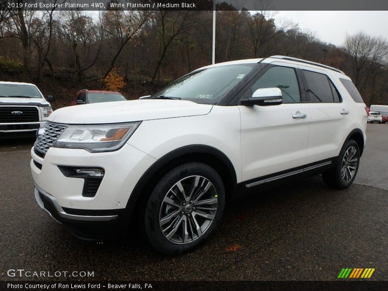 Front 3/4 View of 2019 Explorer Platinum 4WD