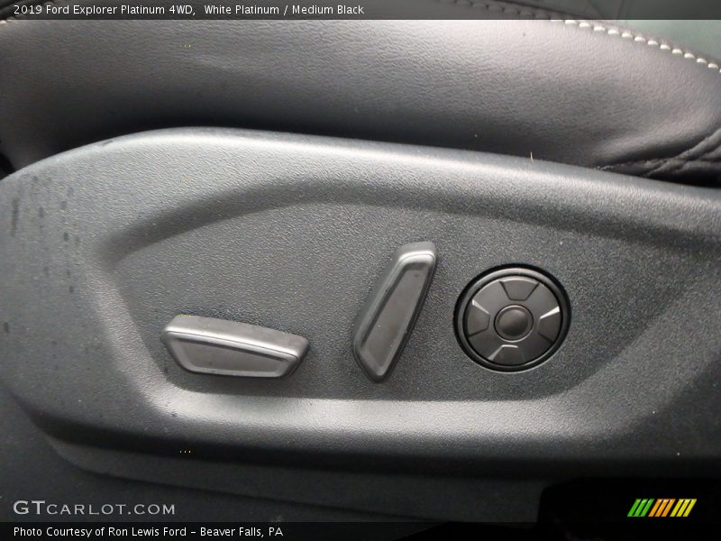 Controls of 2019 Explorer Platinum 4WD