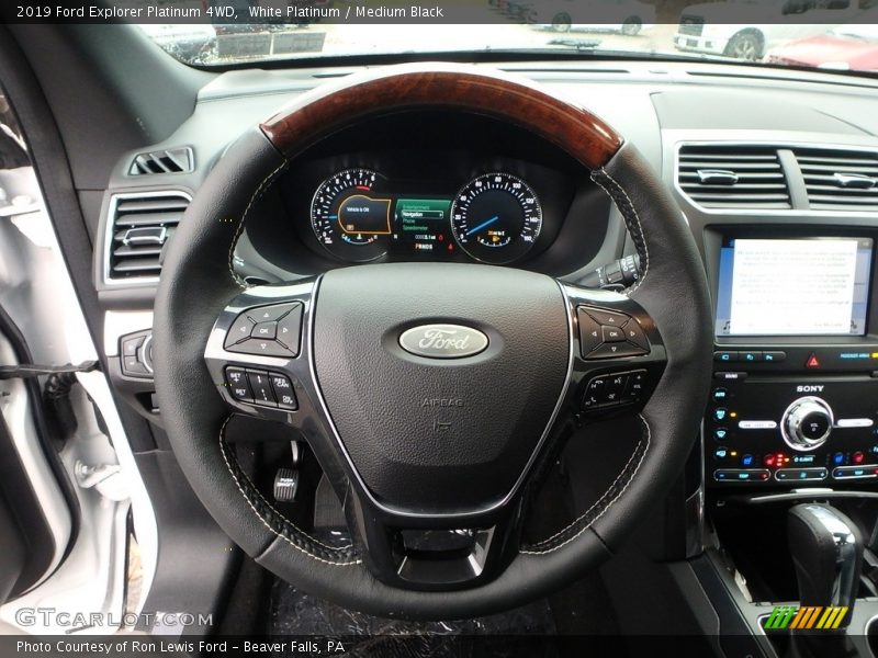  2019 Explorer Platinum 4WD Steering Wheel
