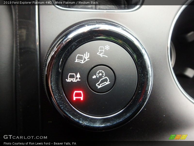 Controls of 2019 Explorer Platinum 4WD