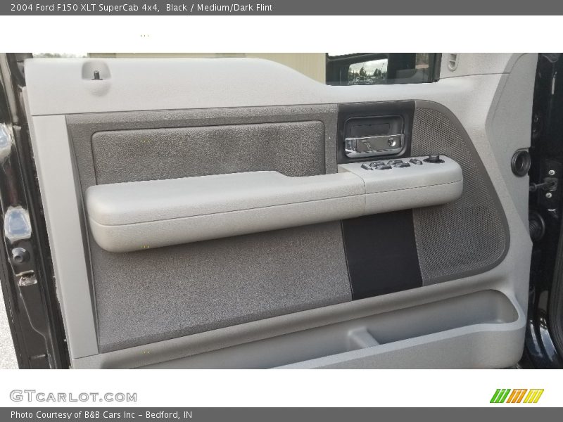 Black / Medium/Dark Flint 2004 Ford F150 XLT SuperCab 4x4