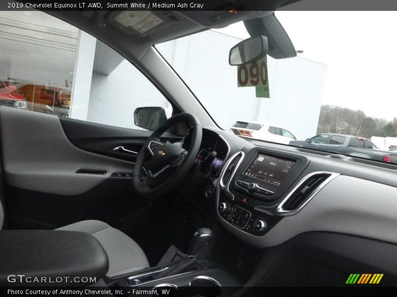 Summit White / Medium Ash Gray 2019 Chevrolet Equinox LT AWD